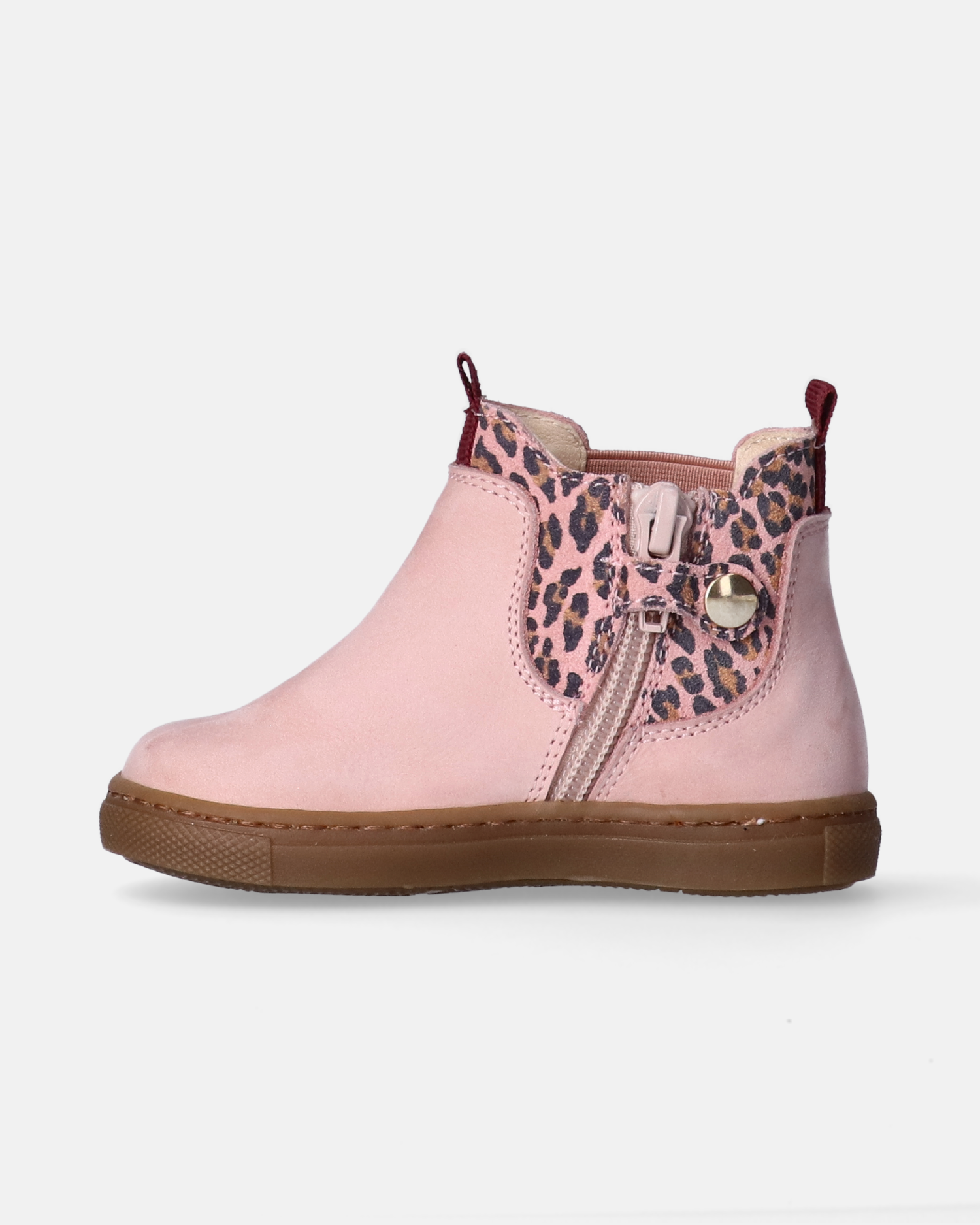 Stivaletti in pelle con inserti elastici e dettagli animalier.