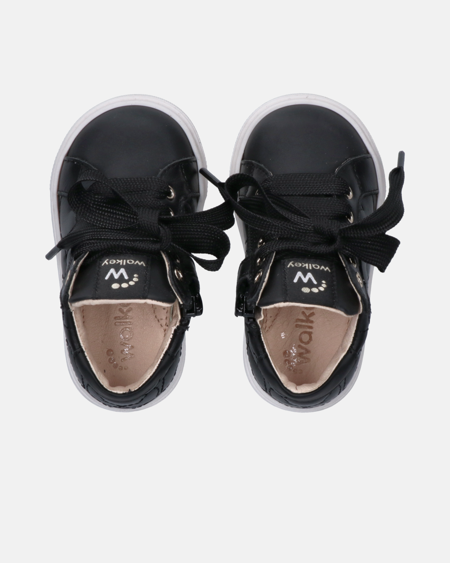 Sneakers da bambina con cuori ricamati e zip interna