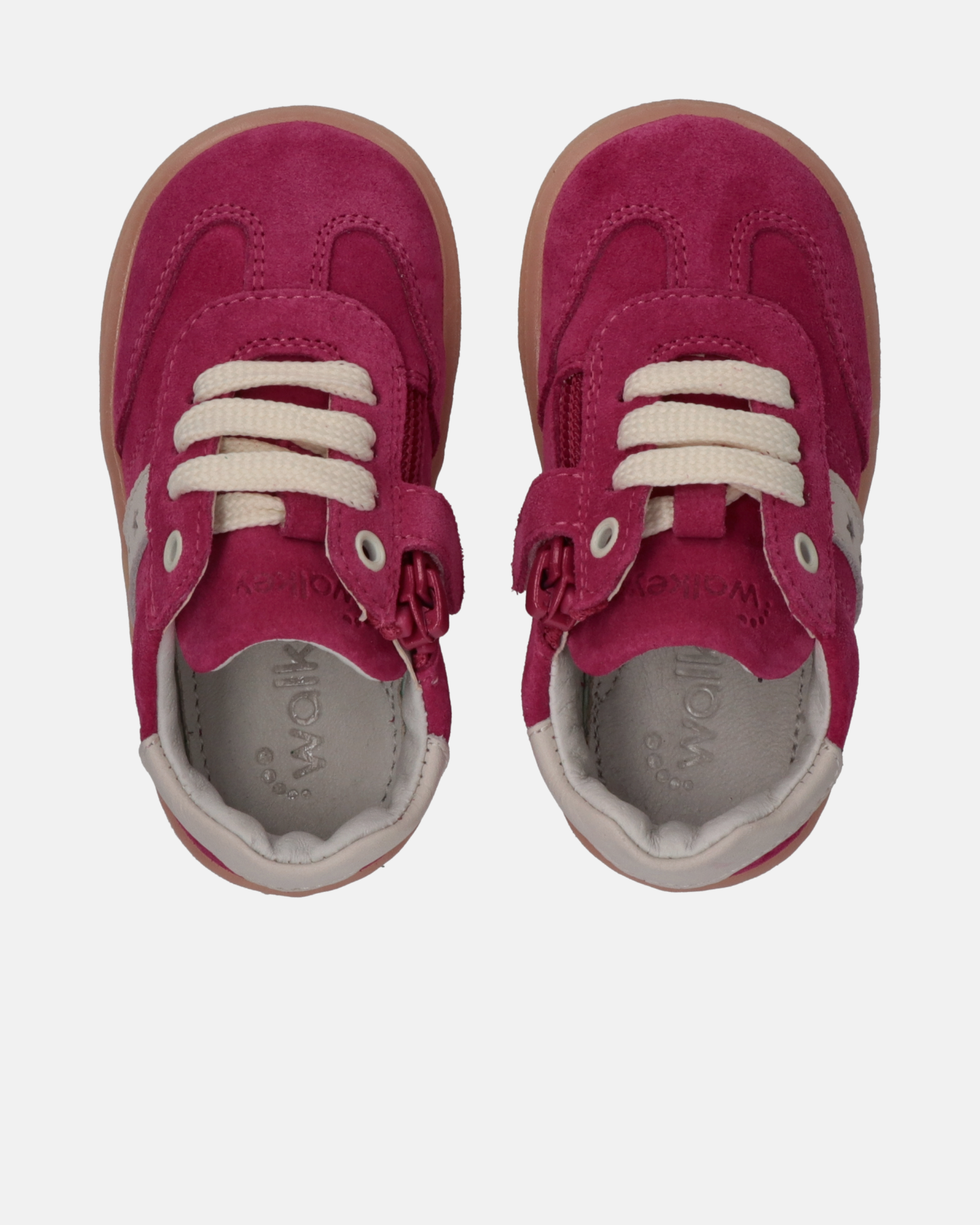 Sneakers in camoscio con stelle intarsiate