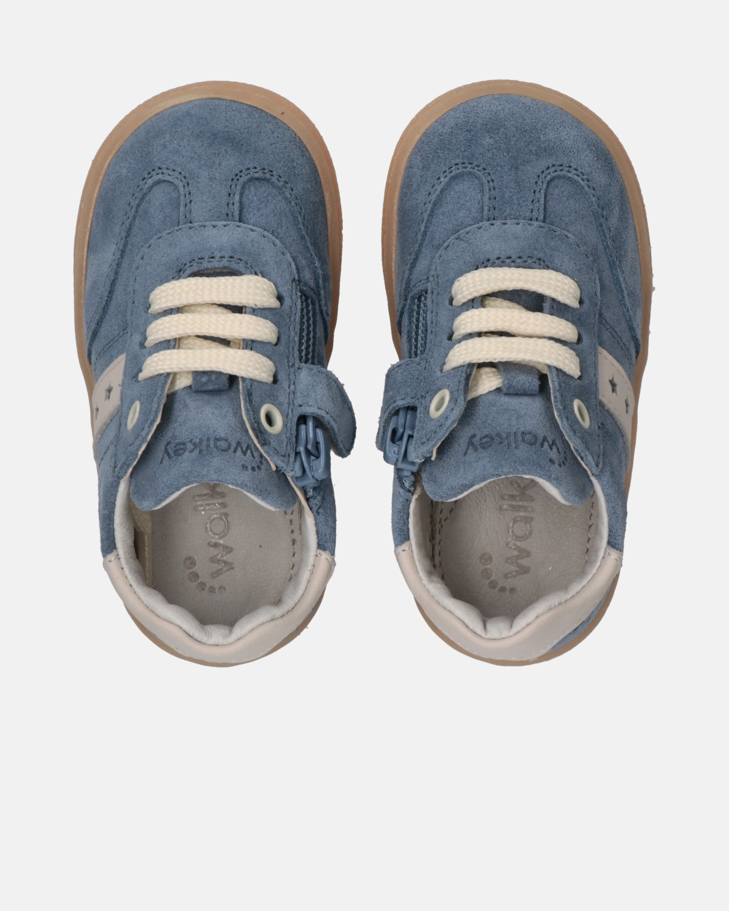 Sneakers in camoscio con stelle e zip interna