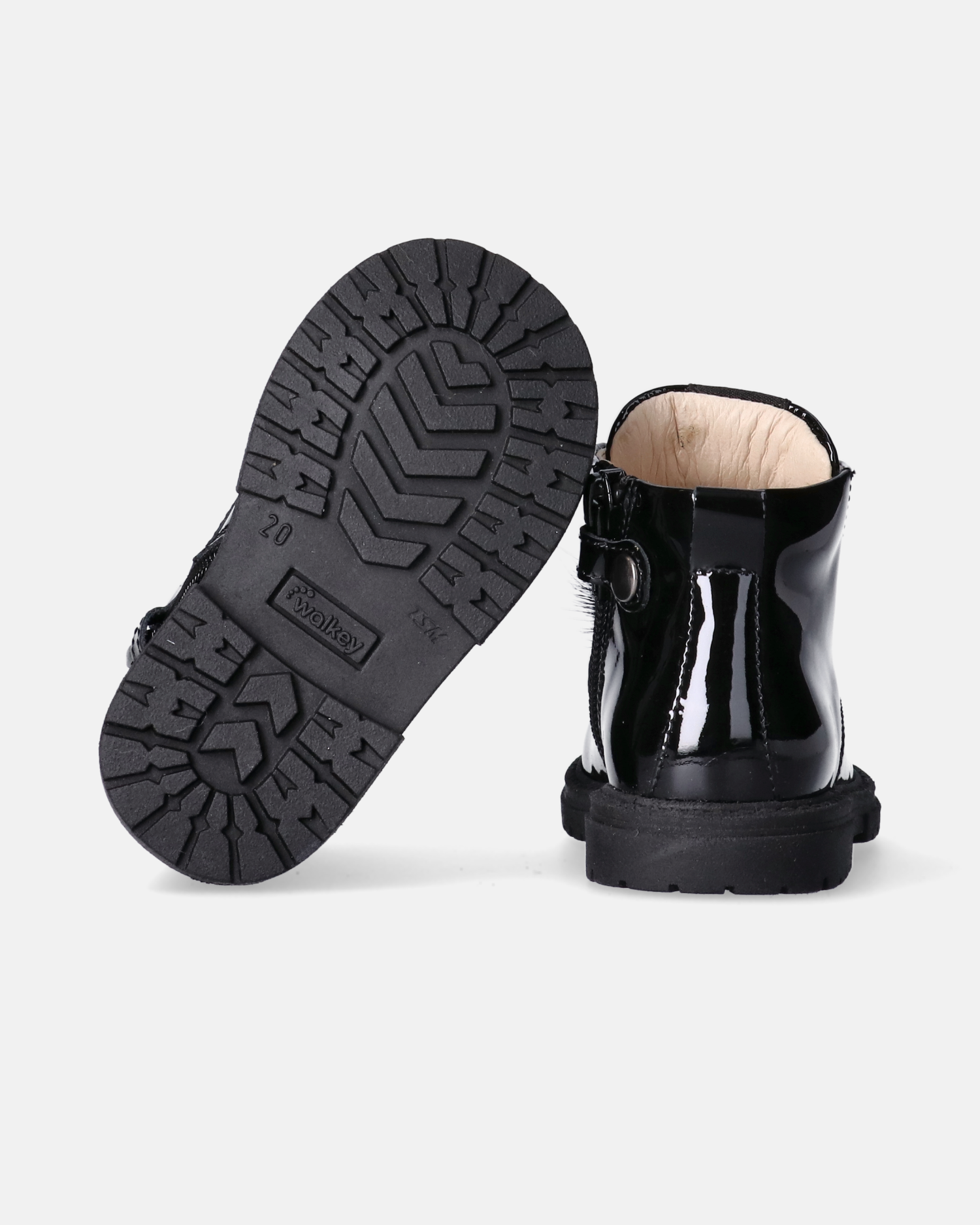 Stivaletti da bambina con accessori romantici