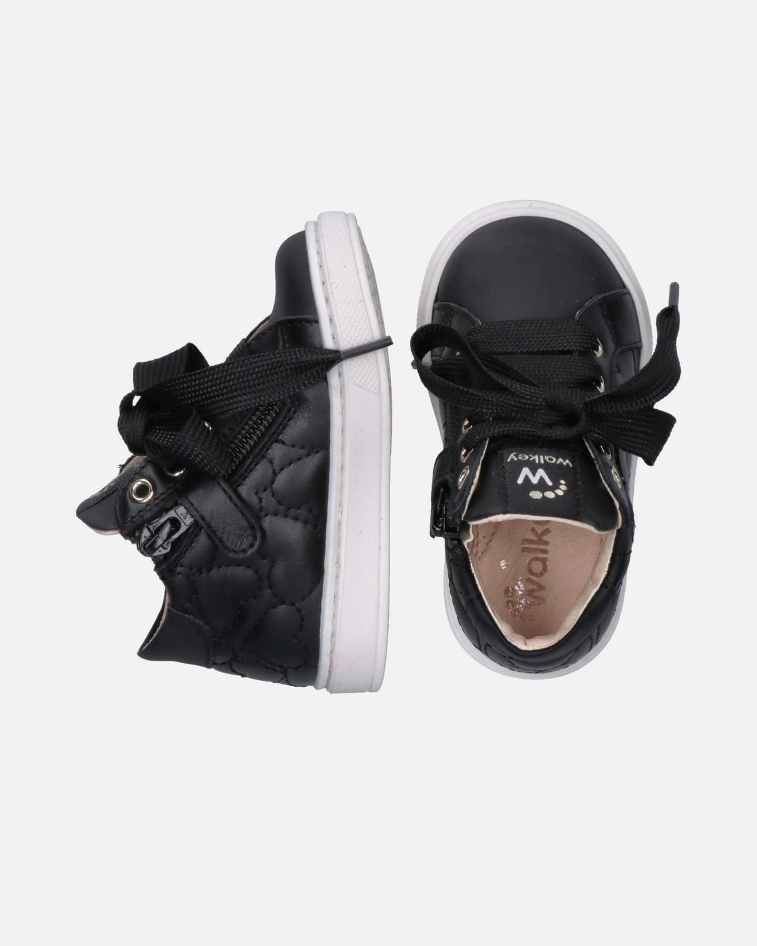 Sneakers da bambina con cuori ricamati e zip interna