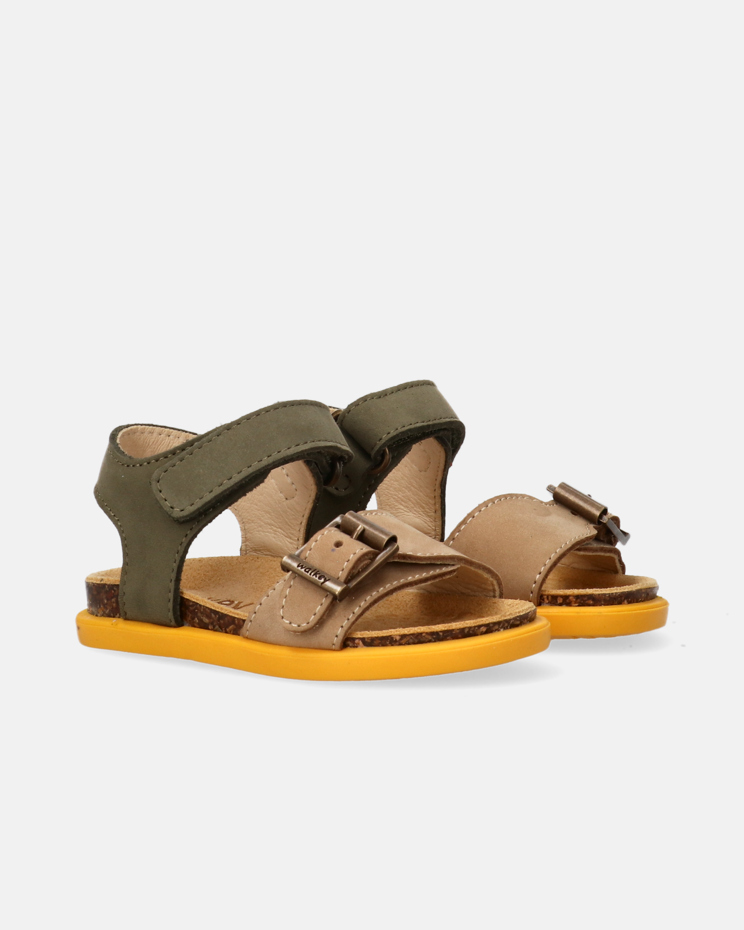 Sandali color block in camoscio con fondo colorato