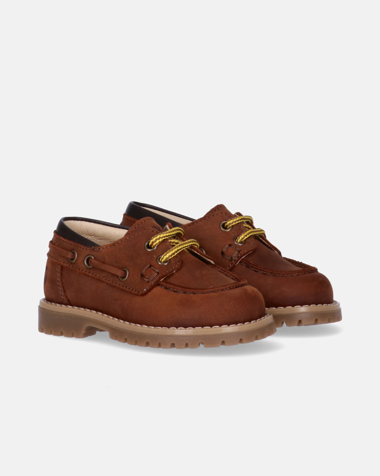 Scarpe da bambino marroni Walkey in pelle con suola carrarmato, lacci e zip interna.